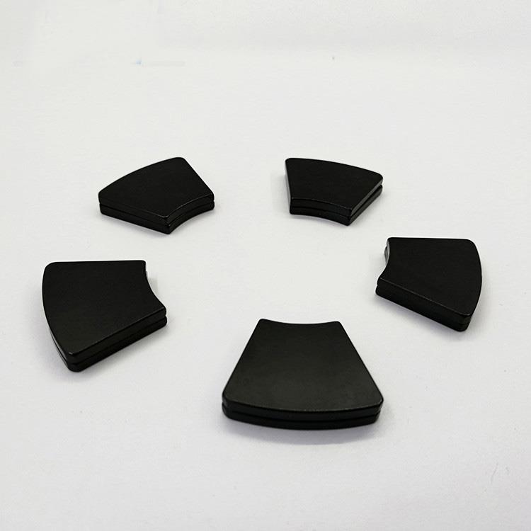 N52 Wedge Neodymium Magnet for Motor (8) N52电动机用楔形钕磁体(8)