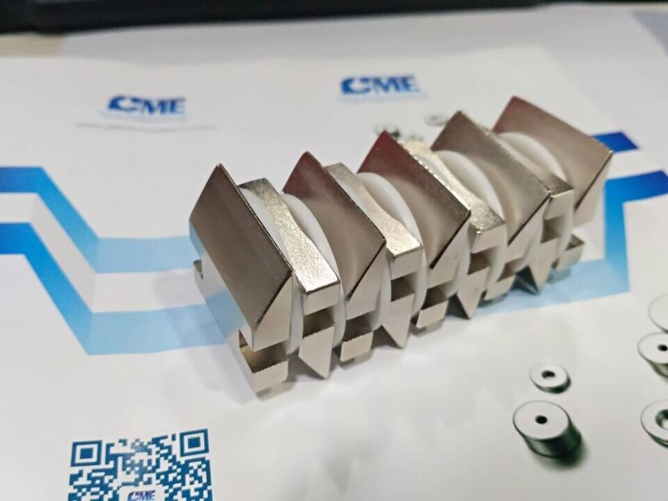 钕块冠状磁铁槽钕冠状磁铁(5).jpg半岛综合体育官方登录